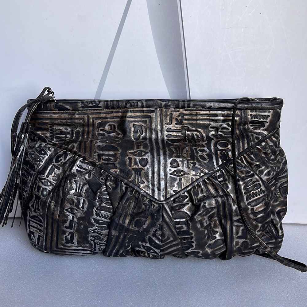 Meyers USA Vintage Women’s hieroglyphs Print Black/Gold/Silver Clutch